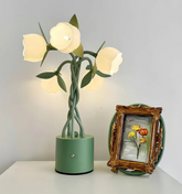 Faira Flower Table Lamp